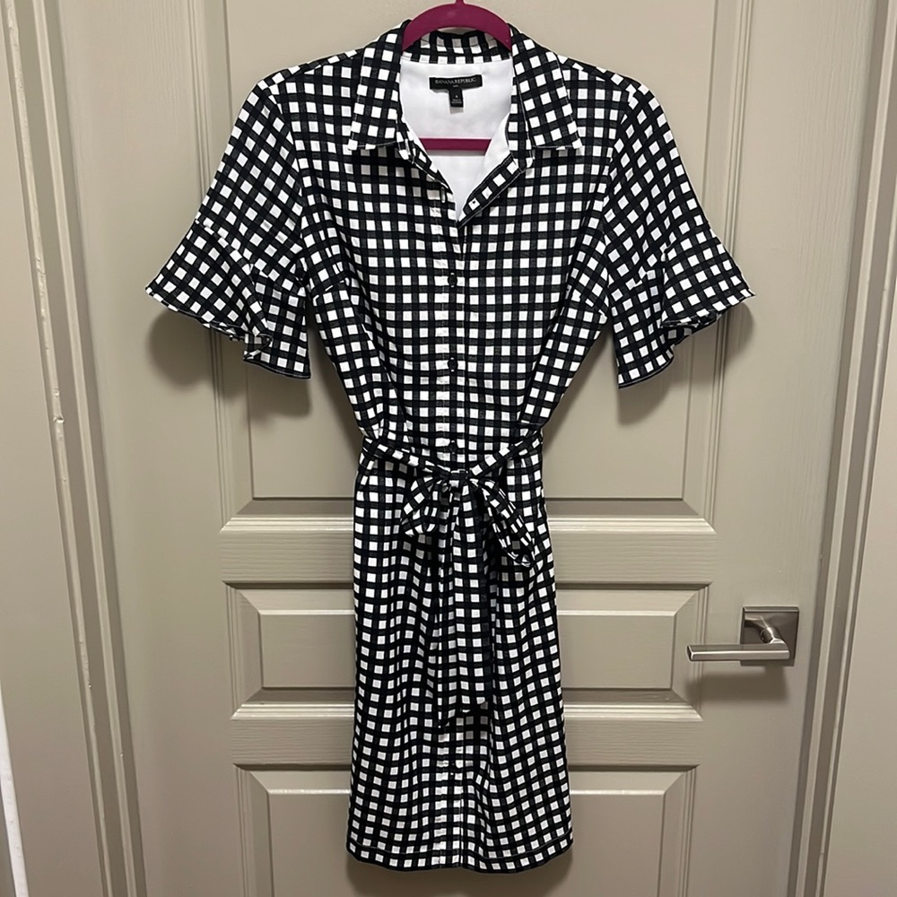Banana Republic Black & White Check Collared Button Down Dress